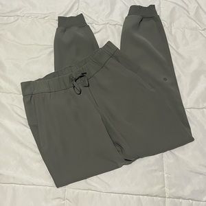 Lululemon Joggers - grey sage sz 6